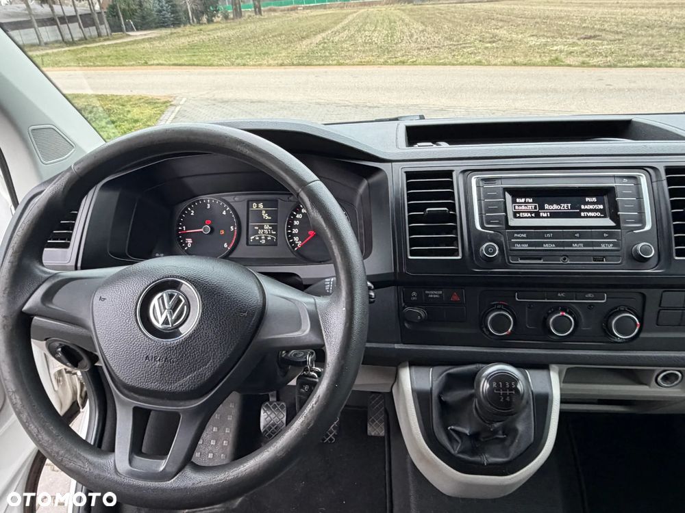 Volkswagen Transporter - 9