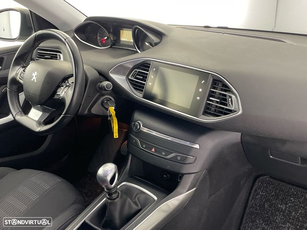 Peugeot 308 1.5 BlueHDi Allure - 22