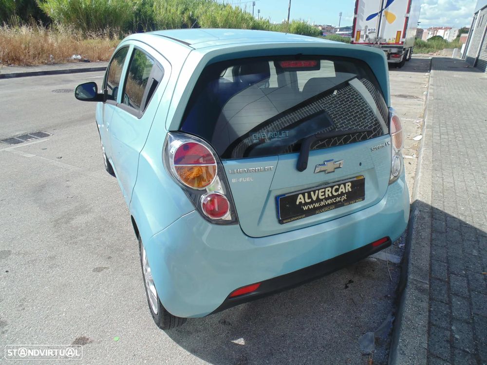 Chevrolet Spark 1.0 LS Bi-Fuel - 12