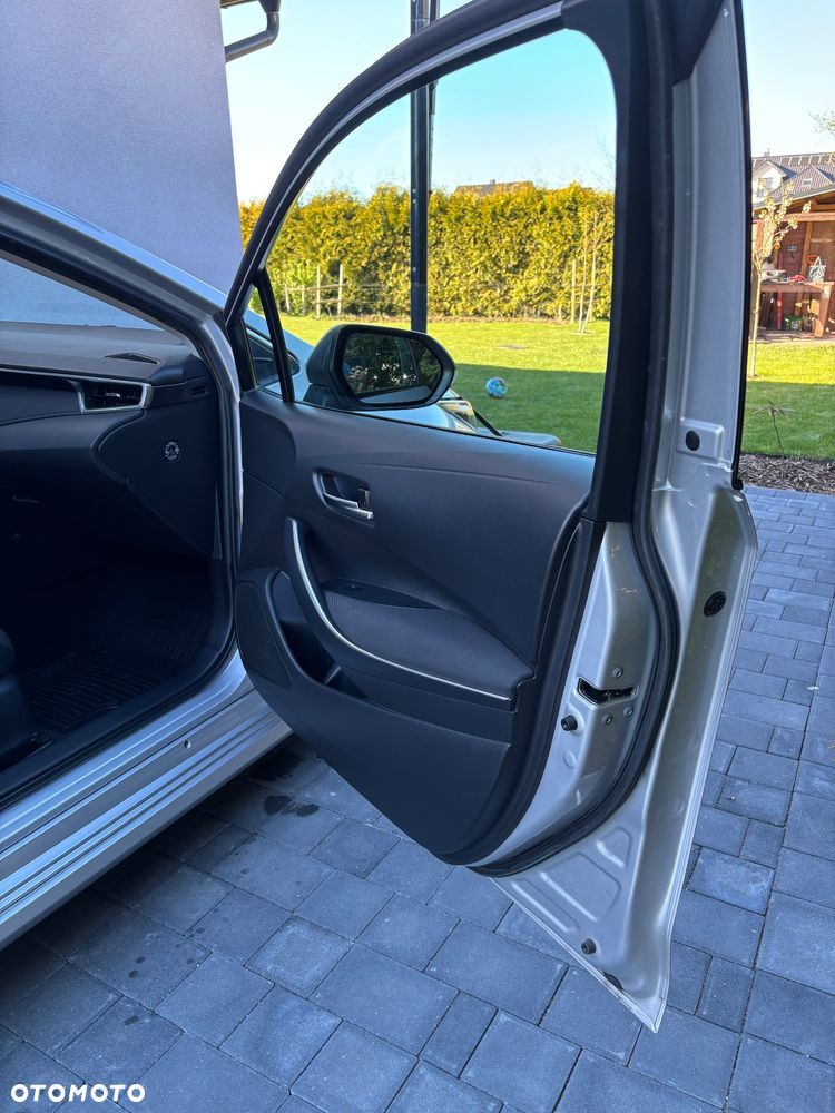 Toyota Corolla 1.6 Executive - 23