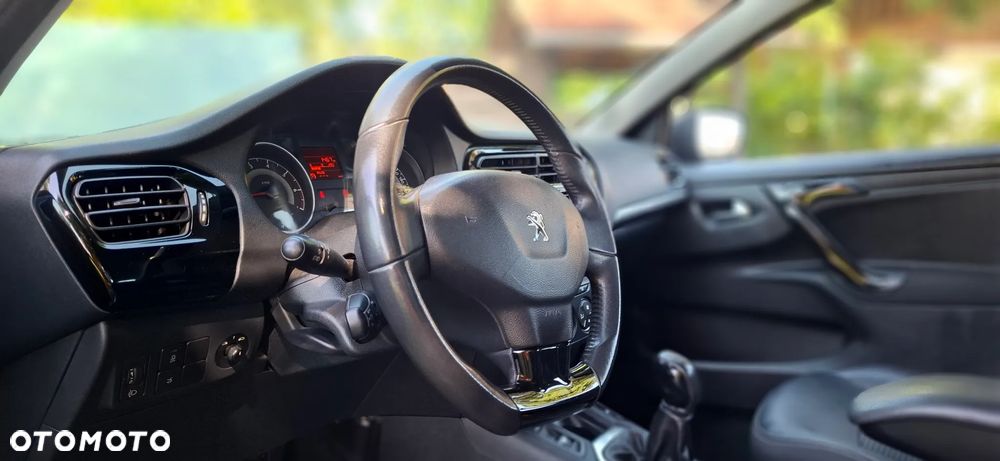 Peugeot 301 1.6 BlueHDi Active - 32
