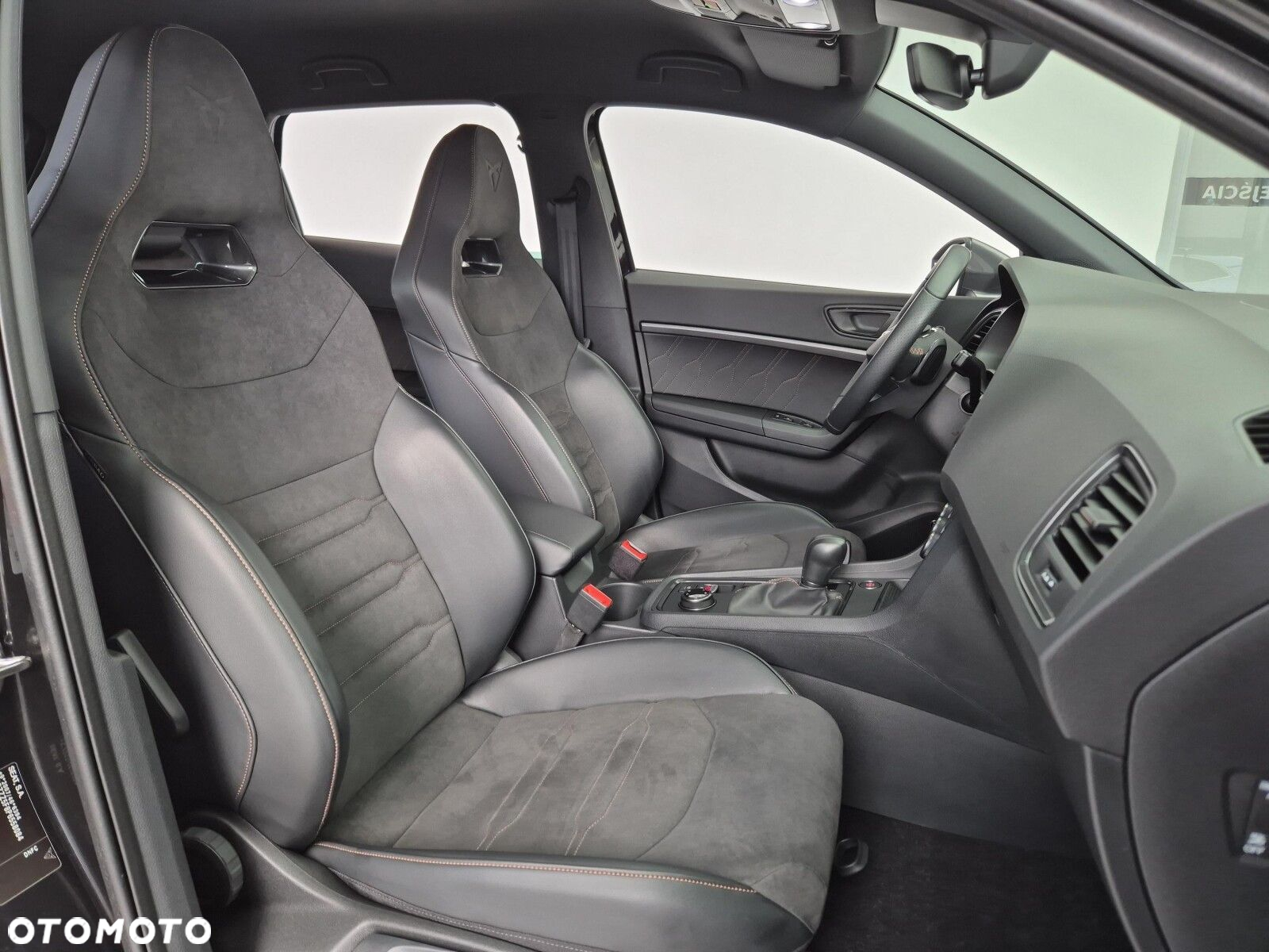 Cupra Ateca 2.0 TSI 4Drive VZ DSG - 12