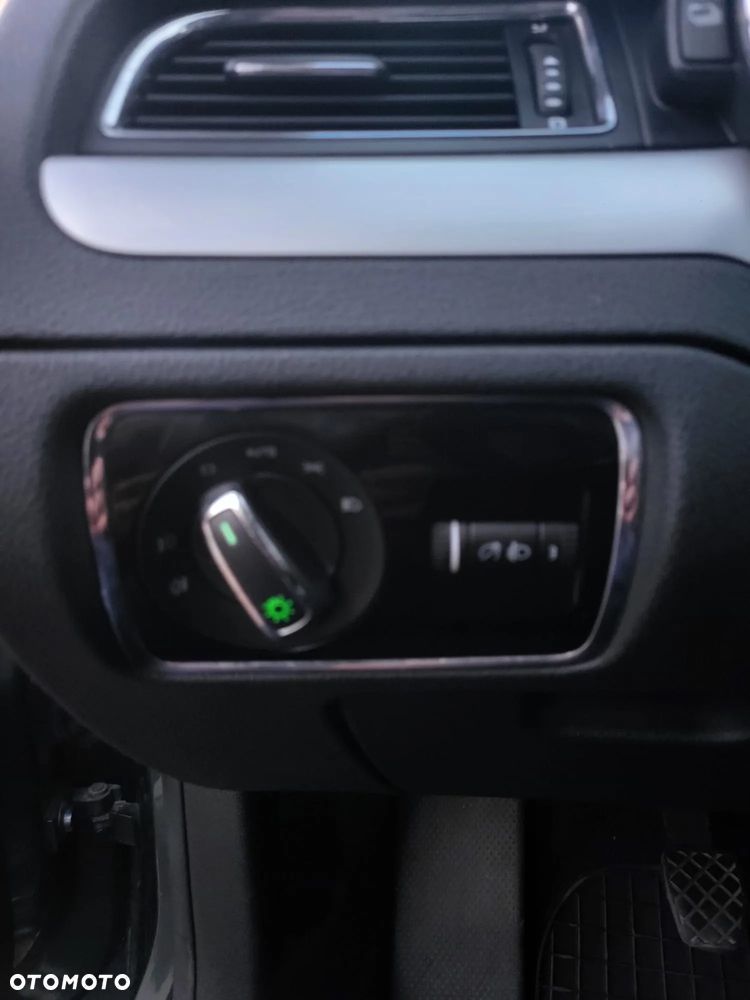 Skoda Superb 2.0 TDI Exclusive - 19