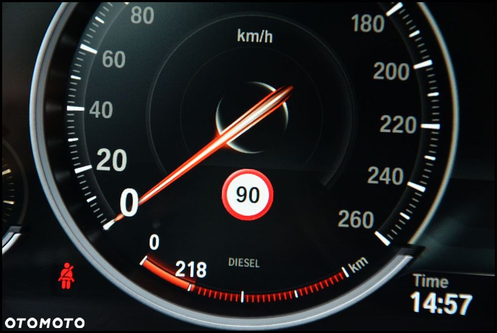 BMW Seria 5 520d - 30