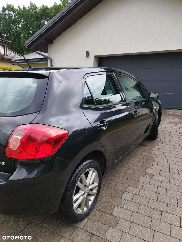 Toyota Auris - 4