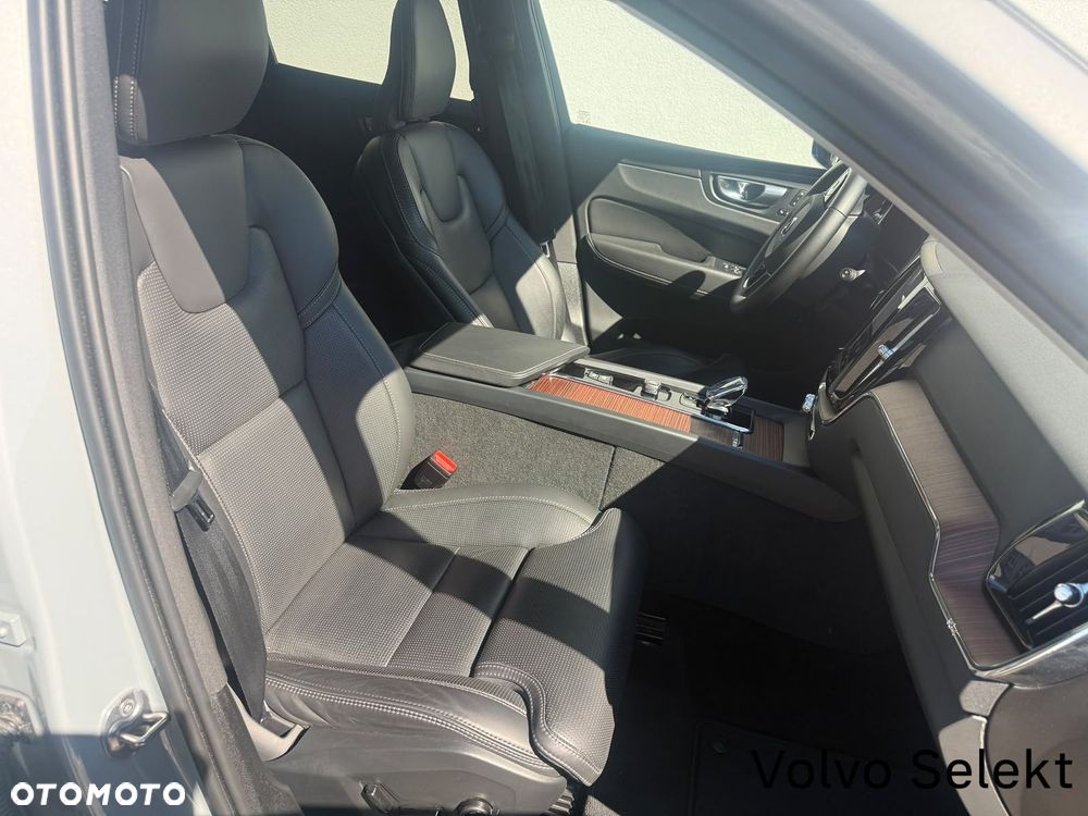 Volvo XC 60 - 33
