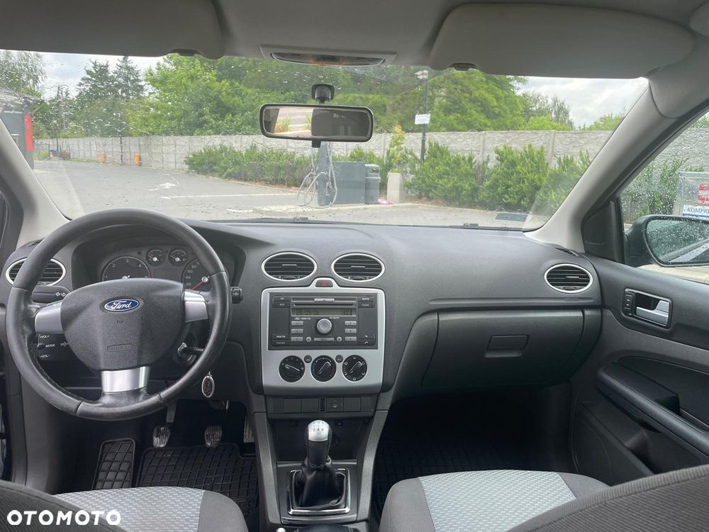 Ford Focus 1.8 TDCi Ambiente - 12