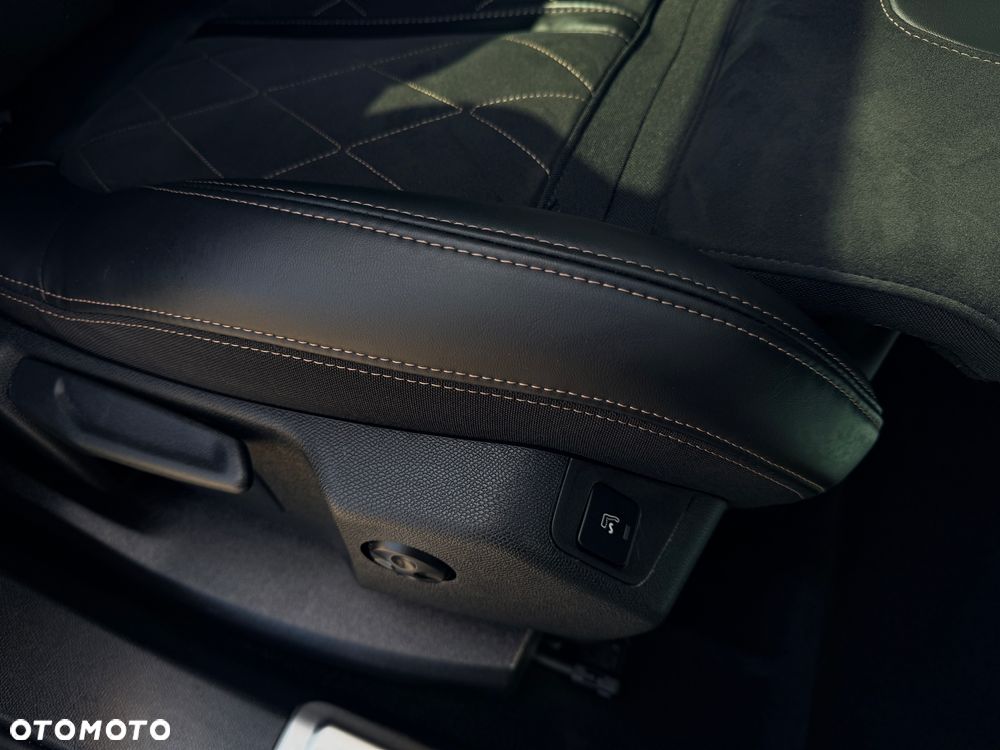 Peugeot 3008 2.0 BlueHDi GT S&S EAT8 - 23