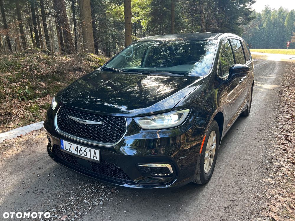 Chrysler Pacifica - 3