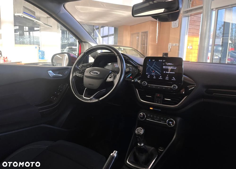 Ford Fiesta 1.0 EcoBoost S&S TITANIUM - 24