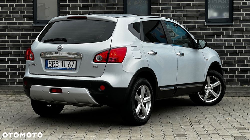 Nissan Qashqai 2.0 dCi 4 x 4 DPF tekna - 22