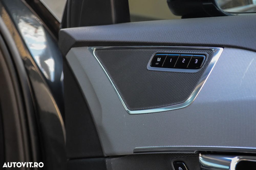 Volvo XC 90 D5 AWD Geartronic Inscription - 28