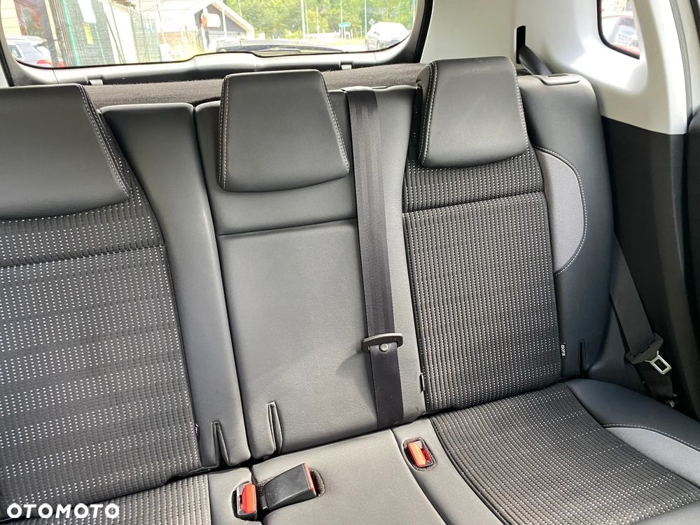 Peugeot 2008 1.2 Pure Tech Active S&S EAT6 - 27