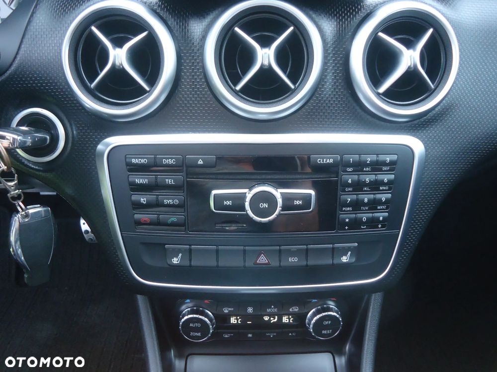 Mercedes-Benz Klasa A 200 AMG Line - 16