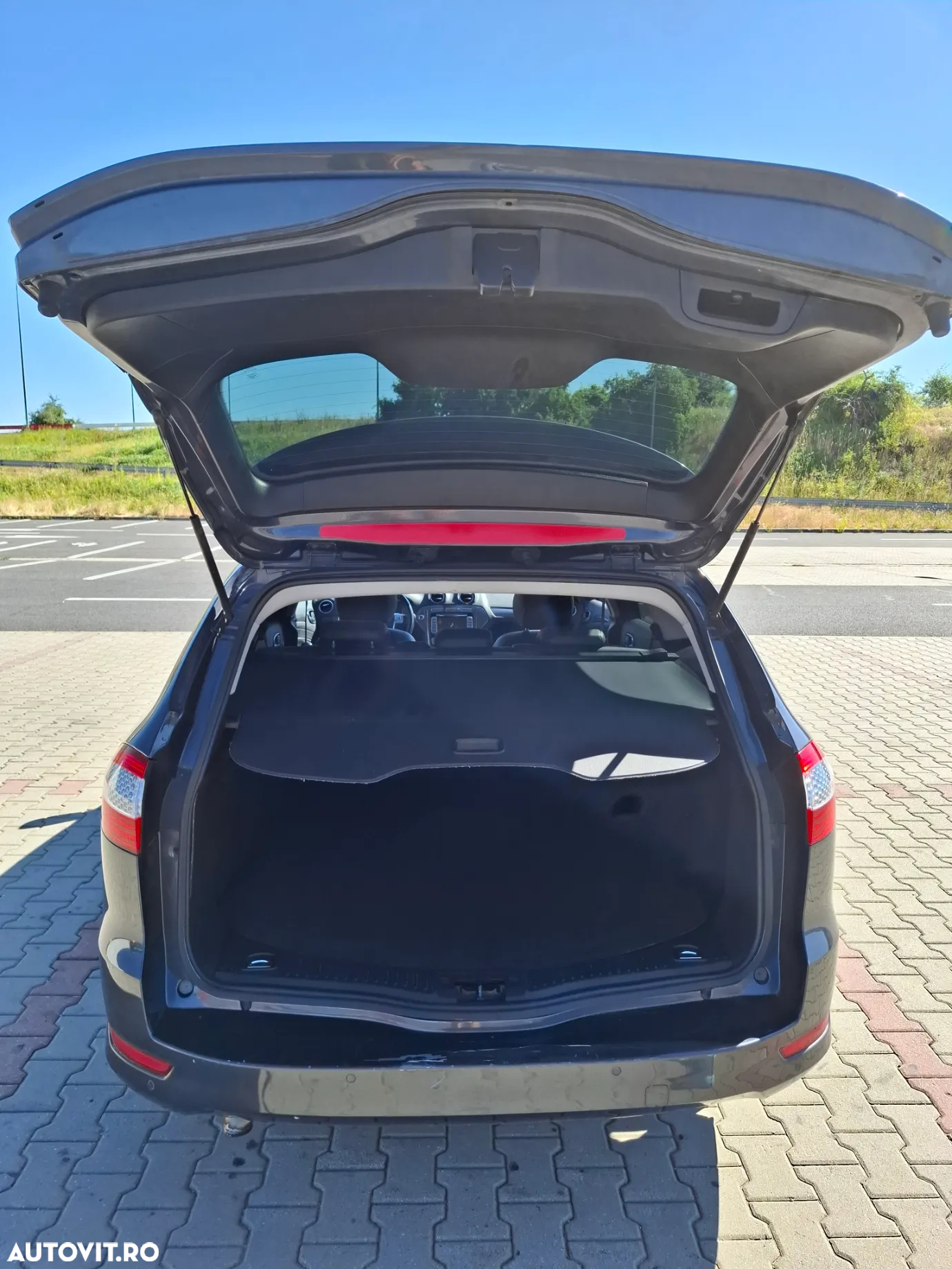 Ford Mondeo Turnier 2.0 TDCi Aut. Titanium - 10