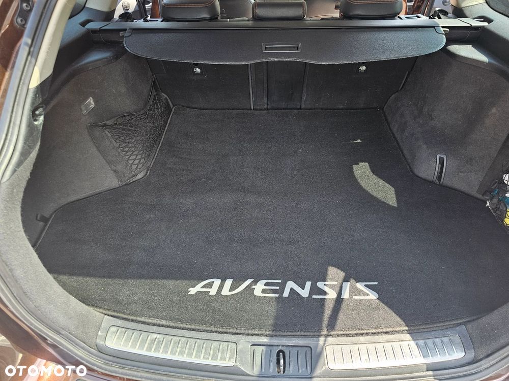 Toyota Avensis - 13