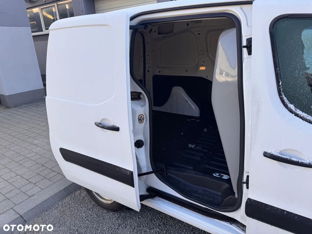 Peugeot Partner - 10