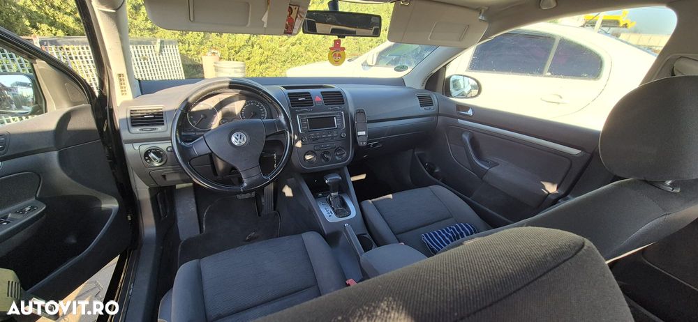 Volkswagen Golf 1.9 TDI DSG DPF Comfortline - 6