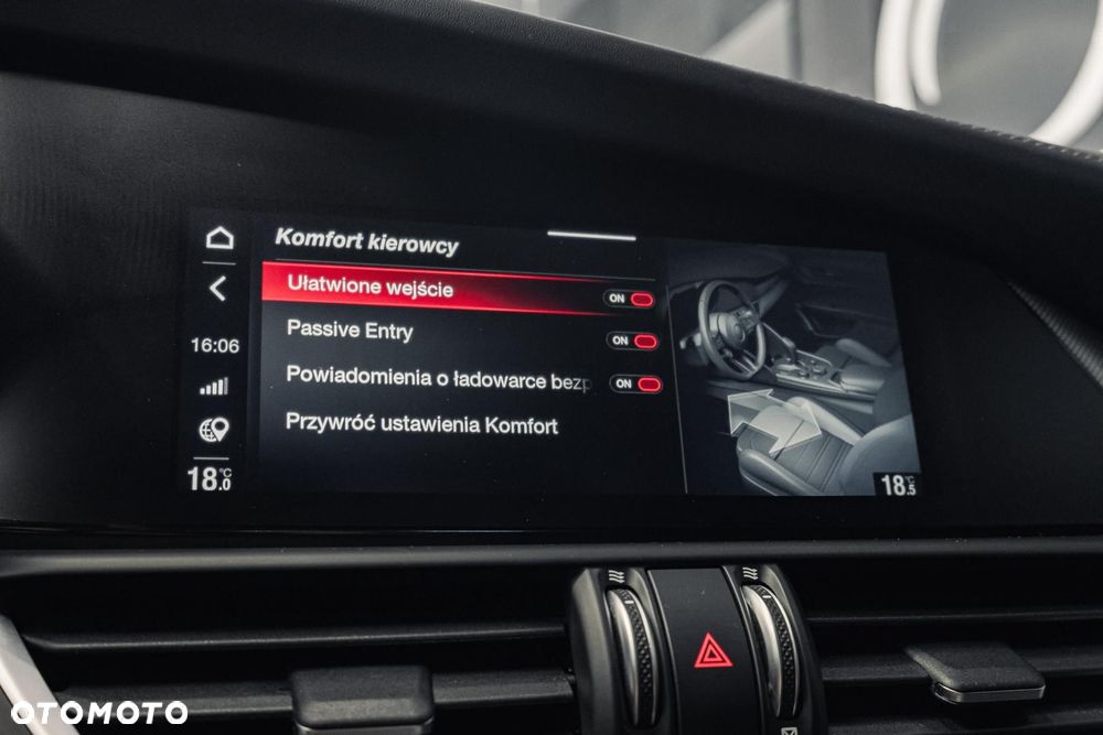 Alfa Romeo Giulia 2.0 Turbo Veloce Q4 - 25
