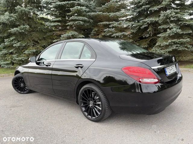 Mercedes-Benz Klasa C 180 (BlueEFFICIENCY) - 2