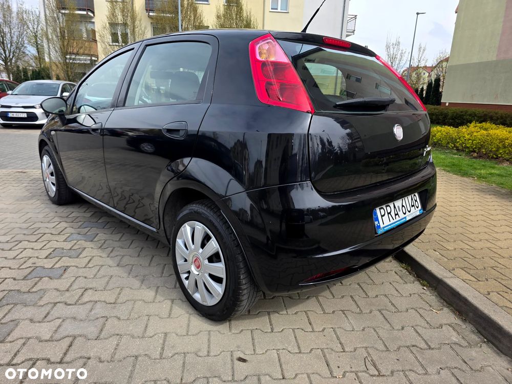 Fiat Grande Punto - 15