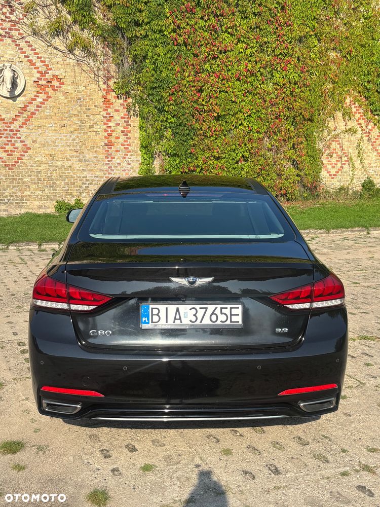 Hyundai Genesis - 6