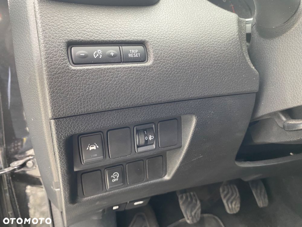 Nissan Qashqai 1.6 DIG-T N-Connecta - 21