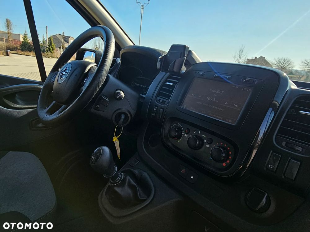 Opel Vivaro L2-long 5 osób , Brygadówka - 16