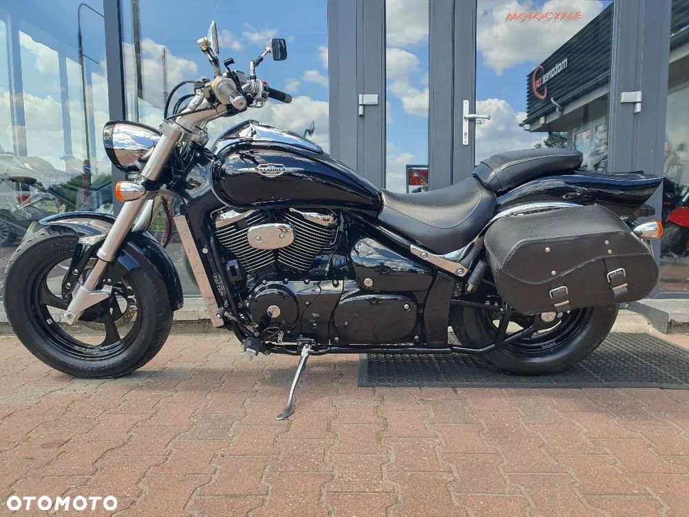 Suzuki Intruder - 1