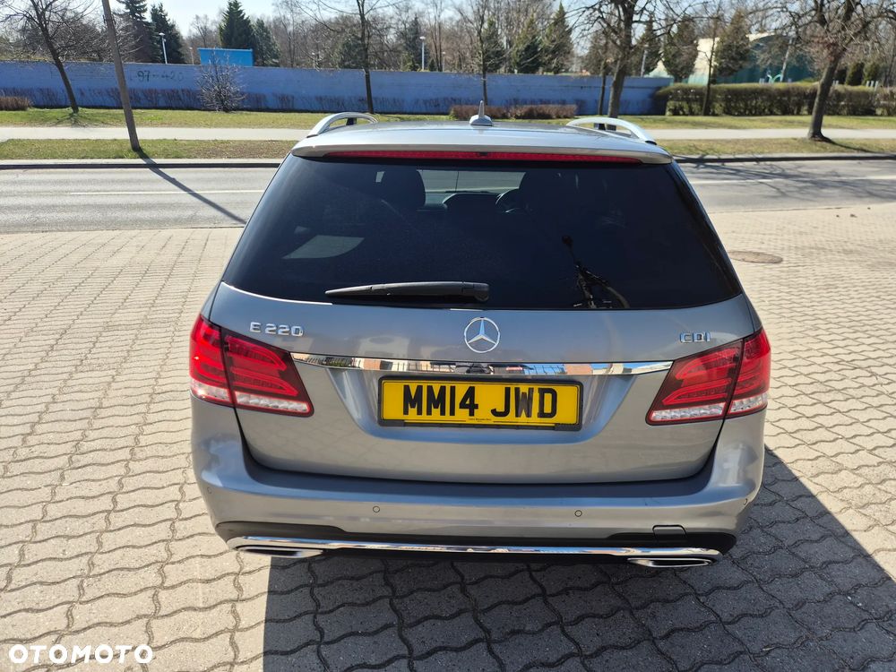 Mercedes-Benz Klasa E 220 CDI DPF BlueEFFICIENCY 7G-TRONIC - 33
