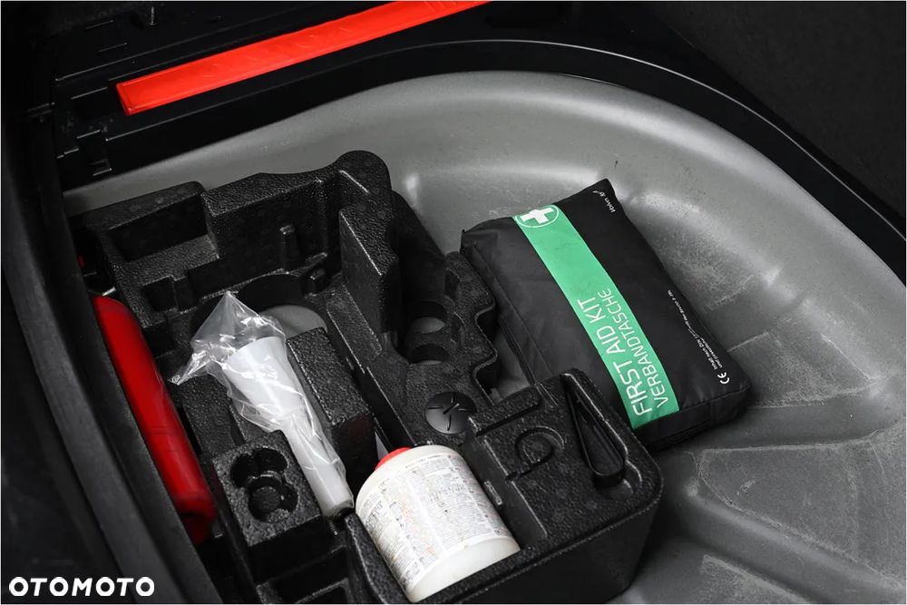 Volvo V40 D3 RDesign - 35