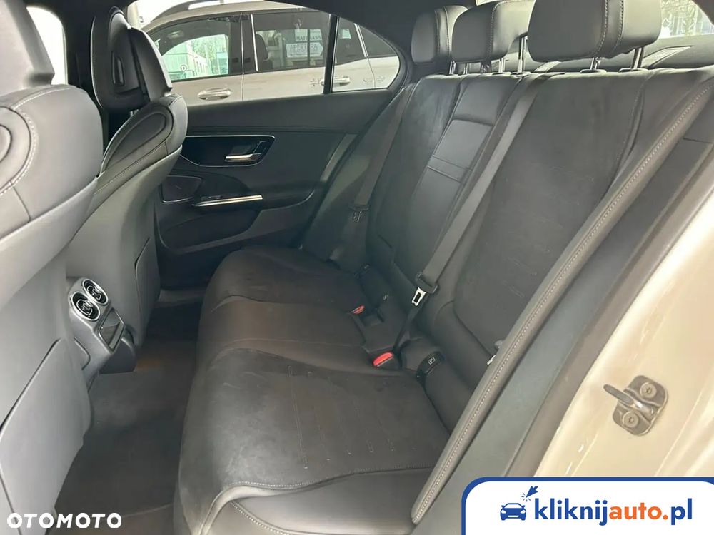 Mercedes-Benz Klasa C 300 e PHEV 4-Matic Avantgarde - 8