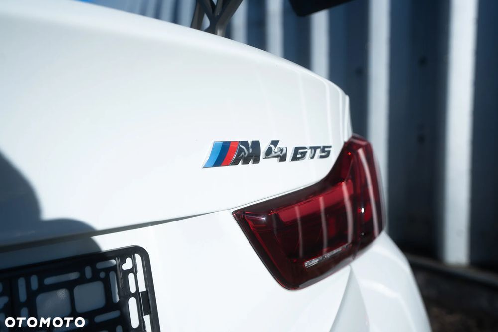 BMW M4 - 4
