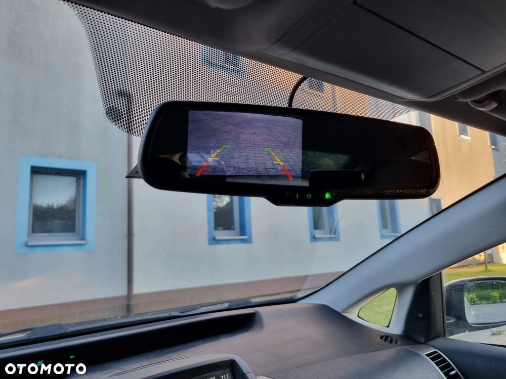 Toyota Prius 1.5 VVT-i Sol - 22