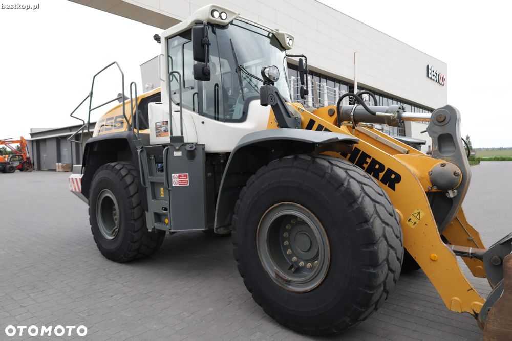 Liebherr 556 XPower - 2