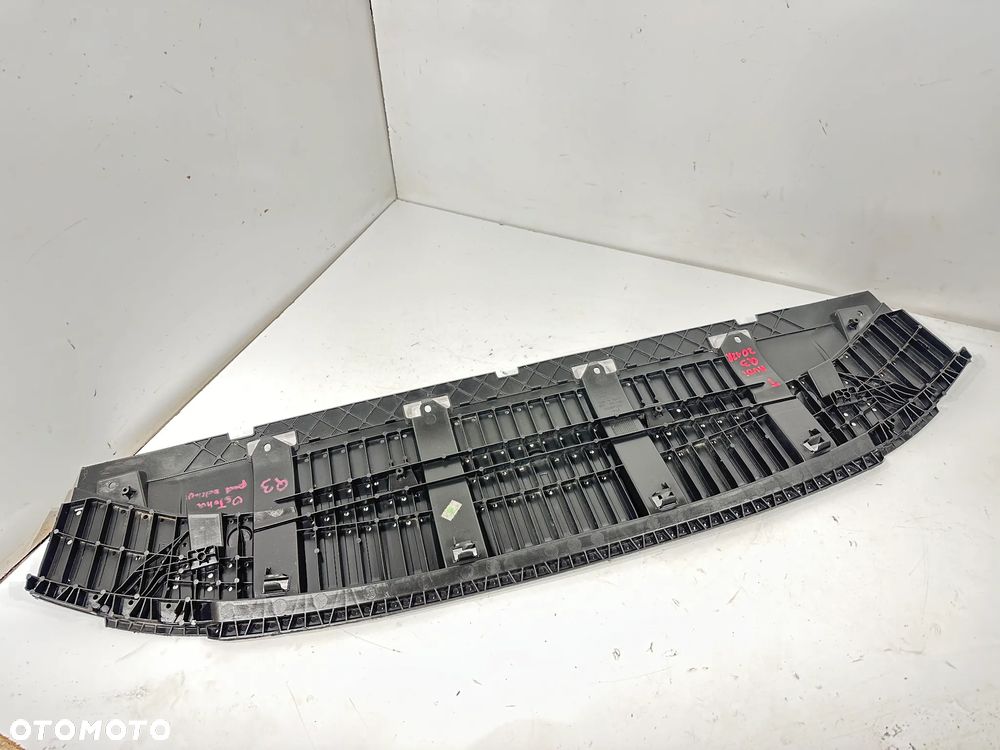 Płyta pod zderzak Audi Q3 8U0807233C - 4