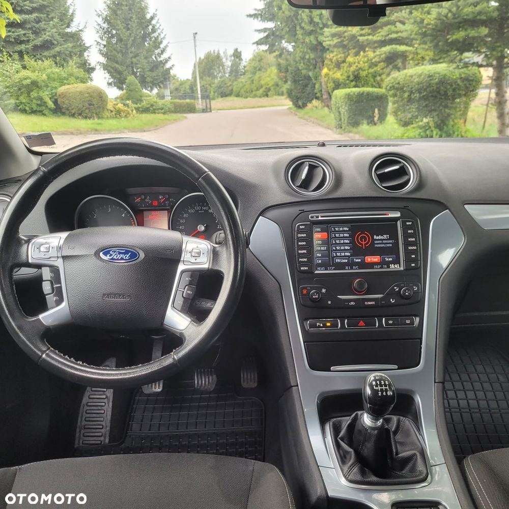 Ford Mondeo - 23
