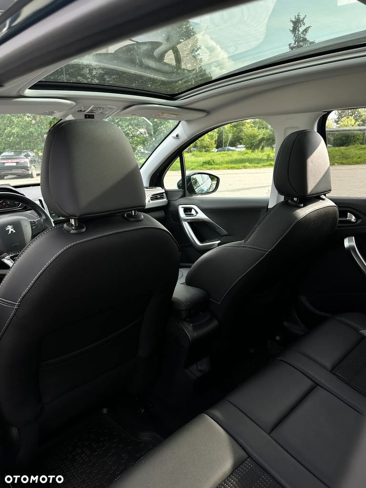 Peugeot 2008 1.2 Pure Tech Allure S&S EAT6 - 15