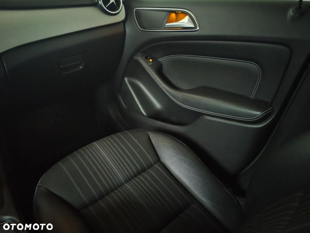 Mercedes-Benz Klasa B 180 (CDI) d Style - 32