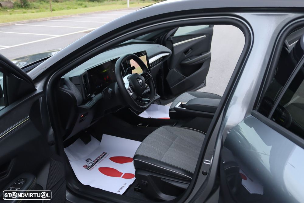Renault Mégane E-Tech - 22