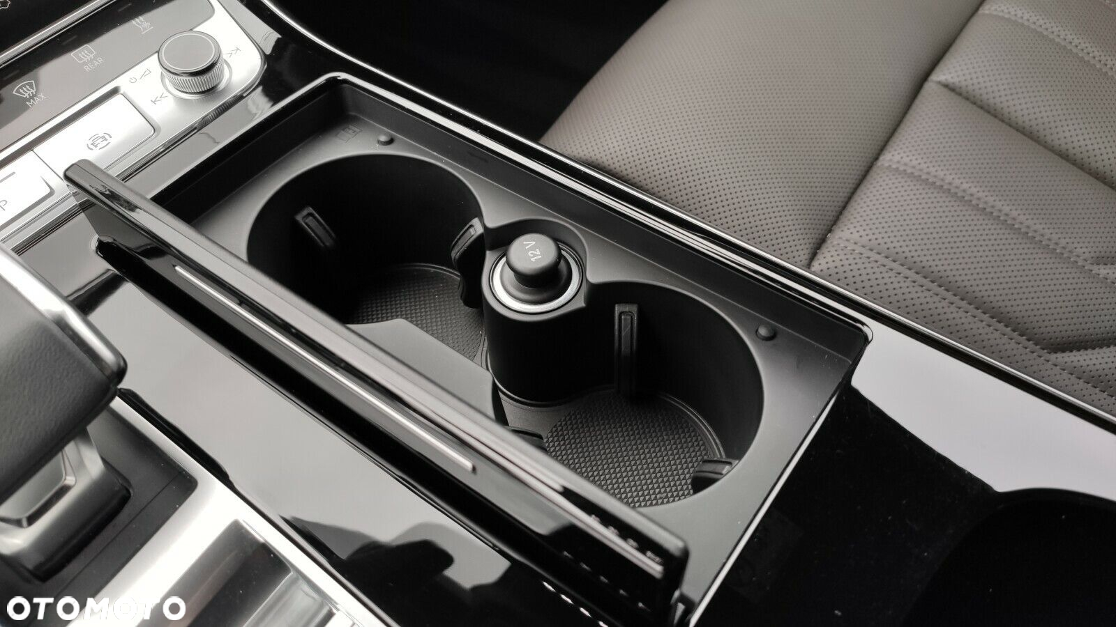 Audi A8 - 40