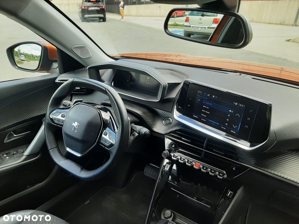Peugeot 2008 1.5 BlueHDi Allure S&S EAT8 - 23