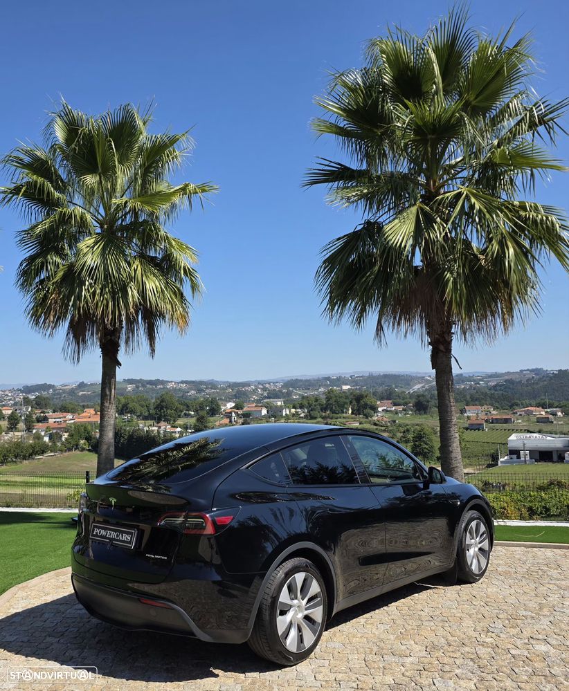 Tesla Model Y Long Range Dual Motor AWD - 15