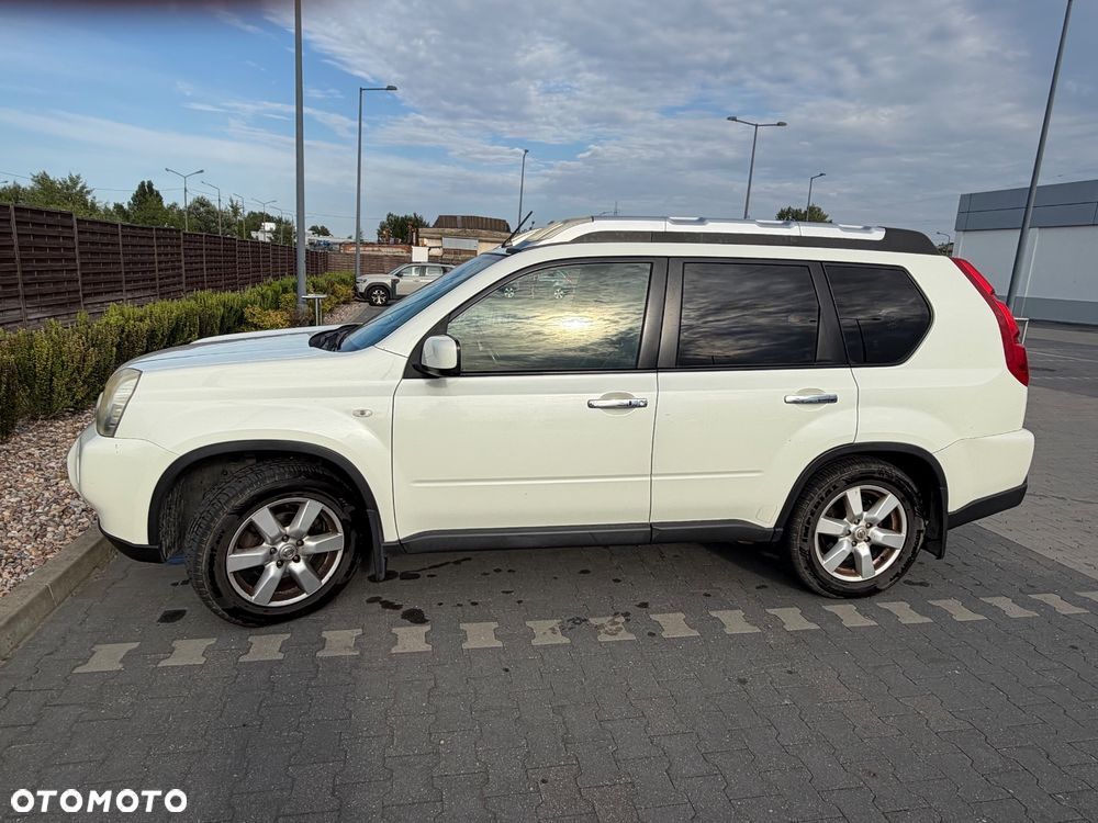 Nissan X-Trail 2.0 dCi LE - 3