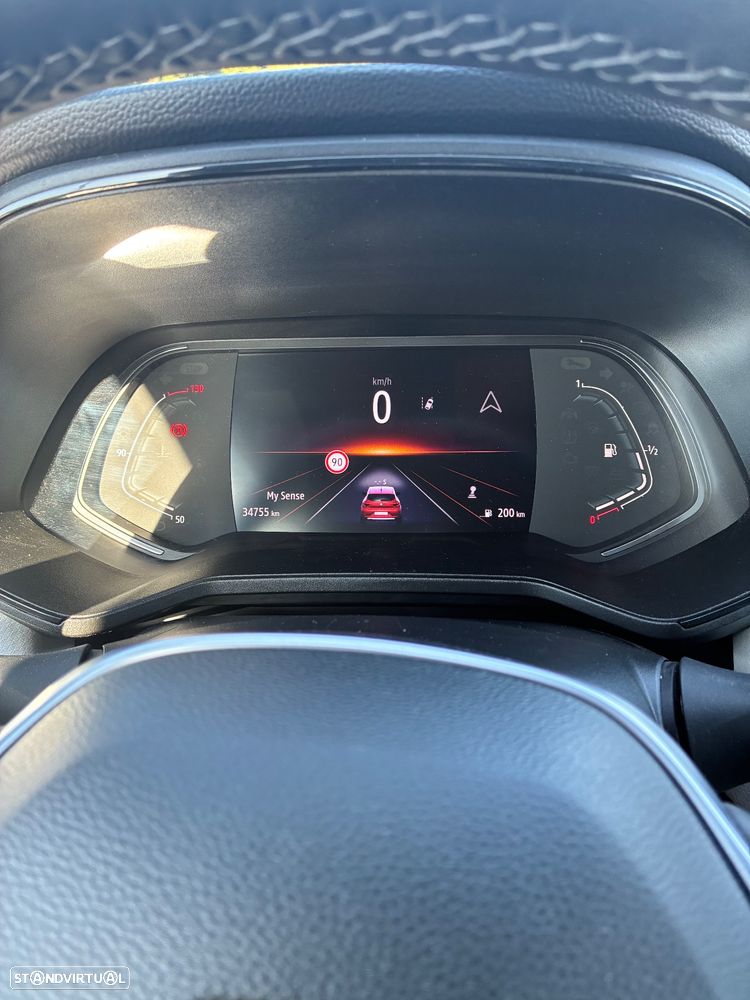 Renault Clio 1.0 TCe Techno - 8