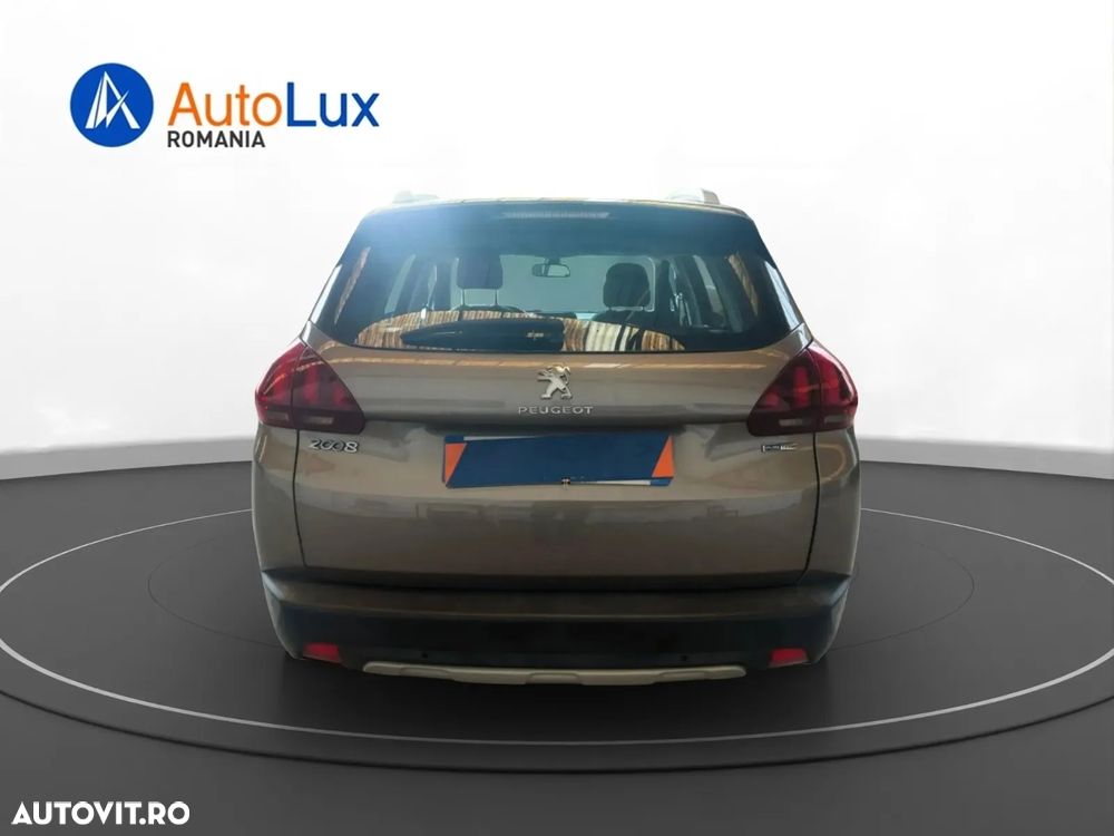 Peugeot 2008 1.2 PureTech Turbo EAT6 S&S Allure - 4