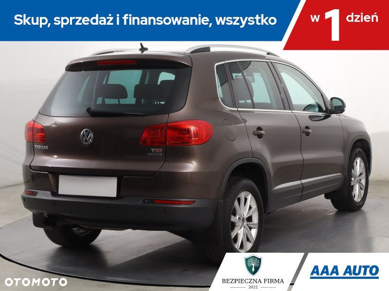 Volkswagen Tiguan - 7