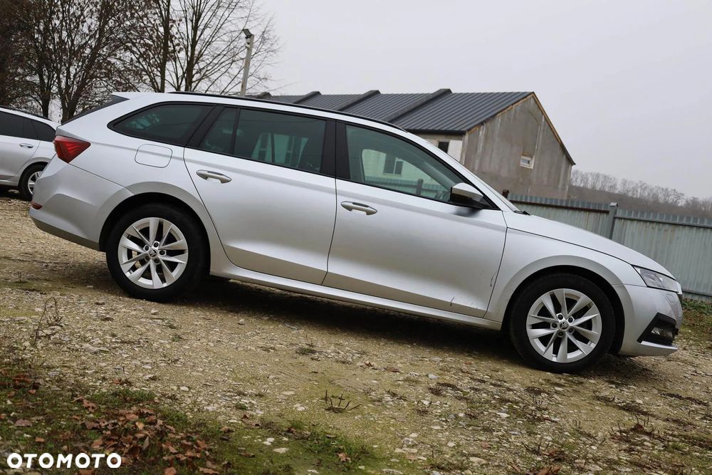 Skoda Octavia 2.0 TDI Ambition - 9