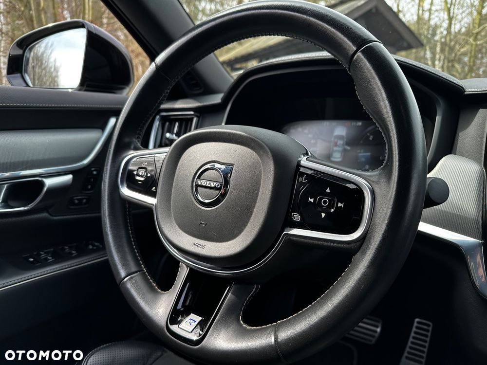 Volvo S90 D4 R-Design - 12