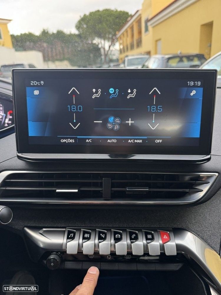 Peugeot 3008 1.2 PureTech Allure EAT8 - 41